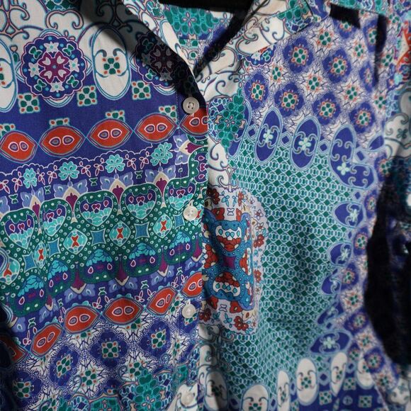 Chicos No Iron Button Up Top Hippie Boho Funky Retro Geometric Shirt Sz M Cotton - Picture 1 of 7